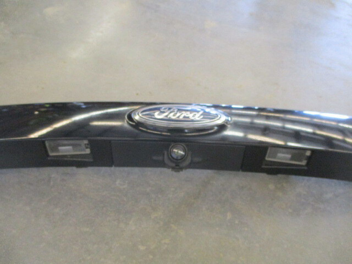 17 18 19 Ford Escape Back Up Rear View Camera OEM LKQ (Good)