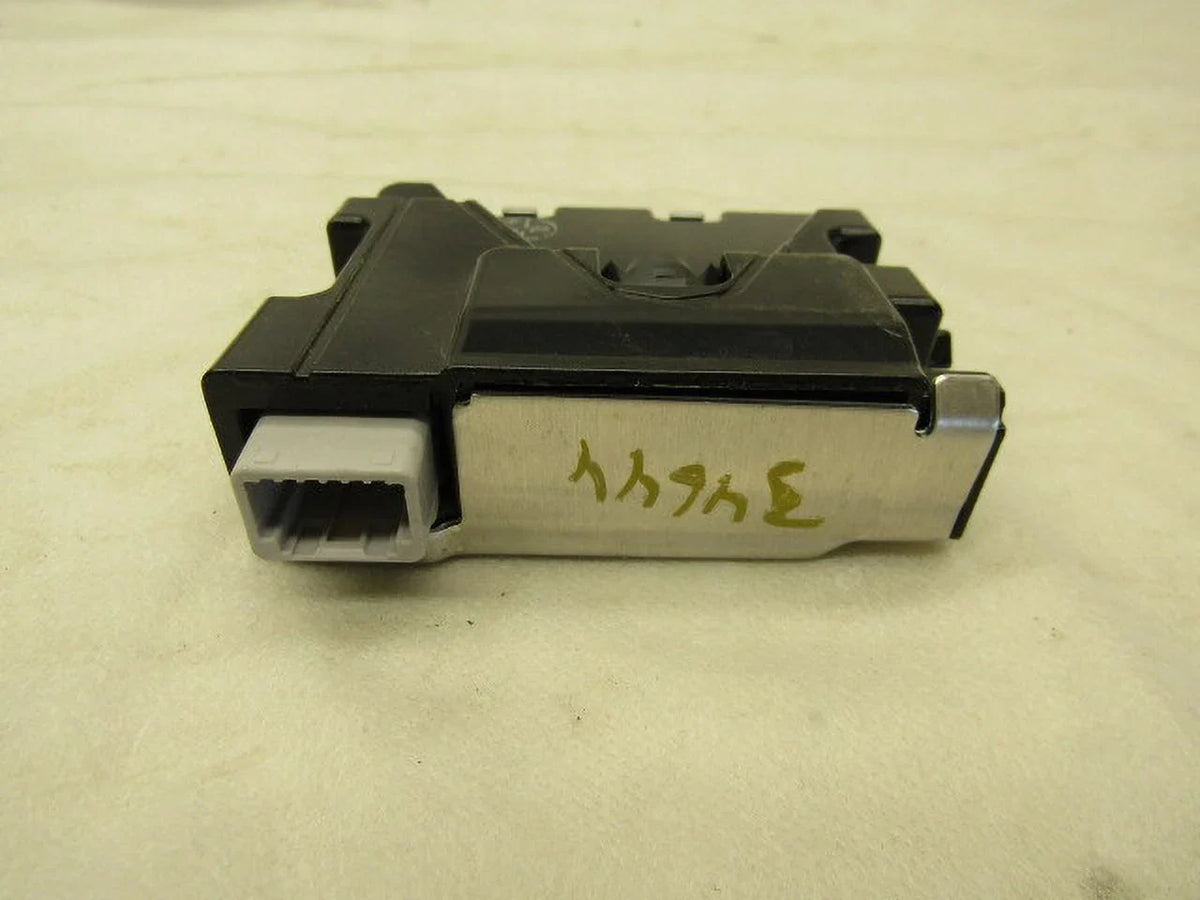 2017 2018 2019 Toyota Highlander Lane Departure Warning Camera OEM LKQ (Good)