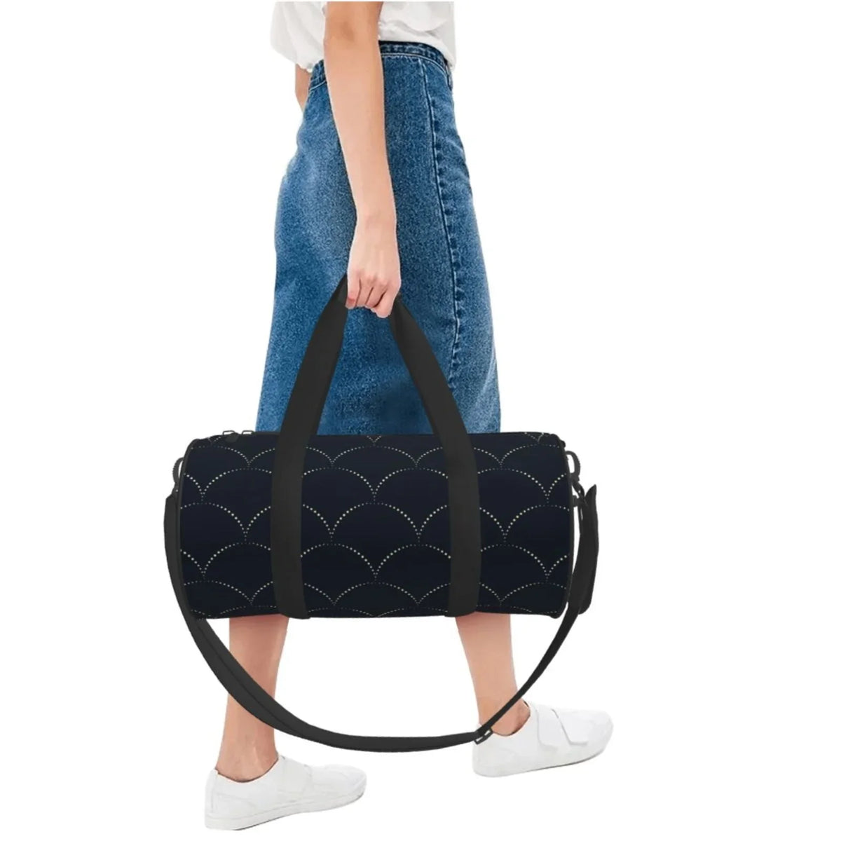 Coaee Black Fish scales Large Capacity Travel Luggage Bag Cylinder Gym Bag Liquidproof Sports Bag with Pocket and Compartment