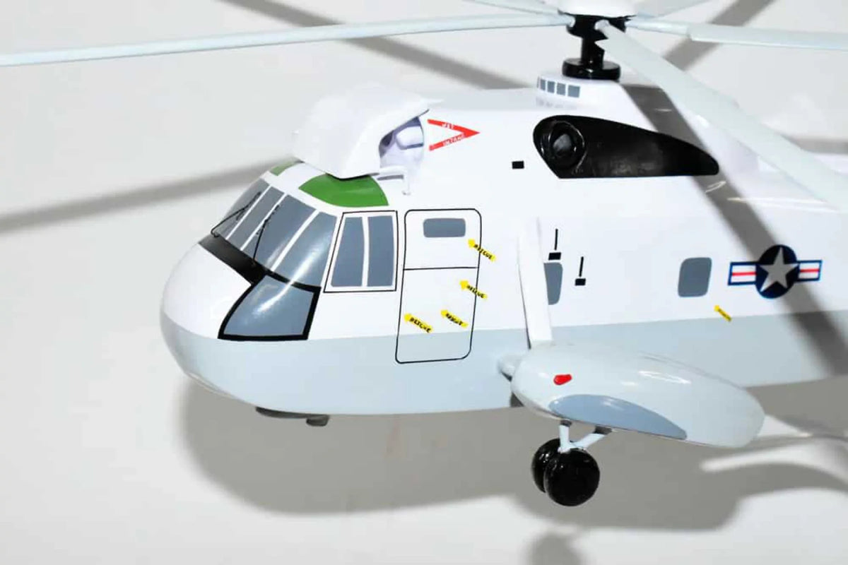 Sikorsky® SH-3 SEA KING™; HS-6 Indians; 16 Mahogany Scale Model