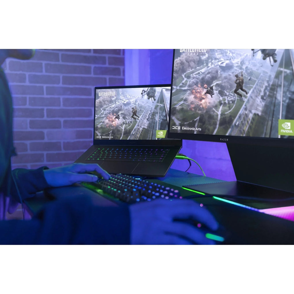 Razer Blade 15 Advanced Edition 15.6" 4K UHD Gaming Computer; Core i9 i9-12900H; NVIDIA GeForce RTX 3080 Ti 16 GB; 1TB Storage; Windows 11 Home