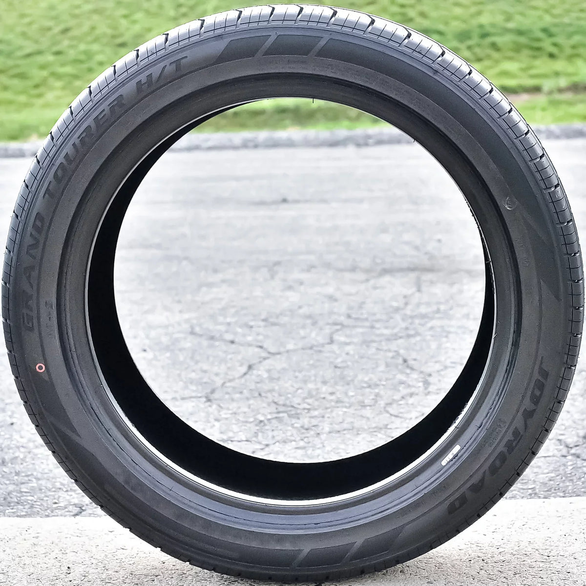 Set of 4 (FOUR) Joyroad Grand Tourer H/T 235/50R19 99V A/S All Season Tires Fits: 2018-19 Chevrolet Equinox Premier; 2020-23 Chevrolet Equinox LT
